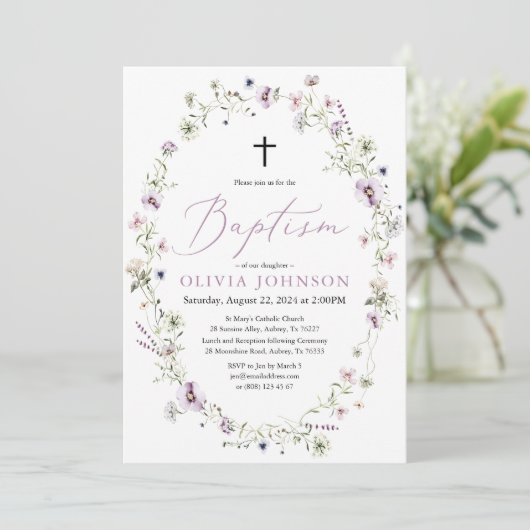 Wilde bloem Paarse Floral Girl Baptism Invitation Kaart (Staand voorkant)