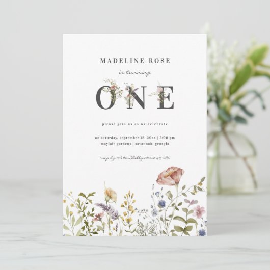 Wilde bloem Theme Girl 1st Birthday Kaart (Staand voorkant)