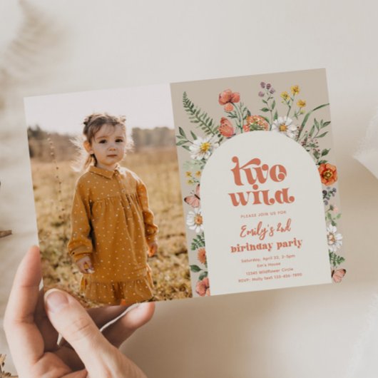 Wilde bloem Tweede verjaardag Fotouitnodiging Kaart