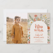 Wilde bloem Tweede verjaardag Fotouitnodiging Kaart (Voorkant)