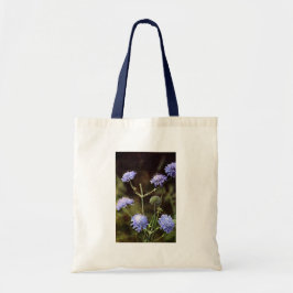 Wilde bloem: veldscabiel tote bag