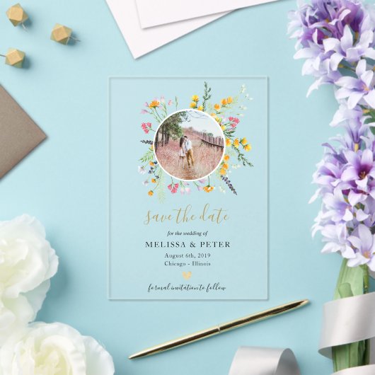 Wilde bloemen bewaren de datumfoto acryl uitnodigingen (Insitu (Huwelijk))