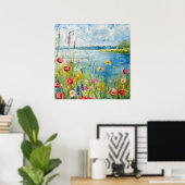 Wilde bloemen bij een meer poster (Thuiskantoor)