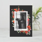 Wilde Bloemen Donkere Bruiloft Foto Bewaar de Datu Save The Date (Staand voorkant)