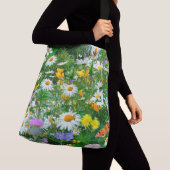 Wilde bloemen en Butterflies Crossbody Tas (Dichtbij)