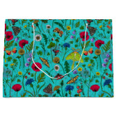 Wilde bloemen en motten op blauwgroen groot cadeauzakje (Voorkant)