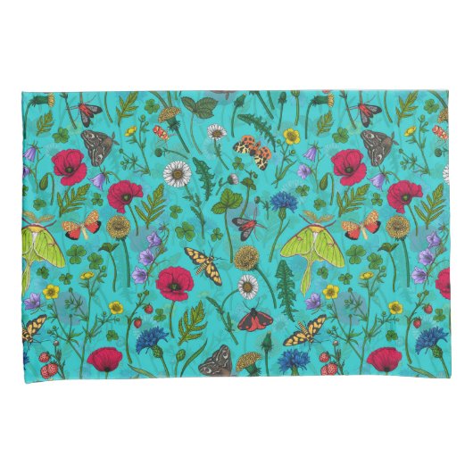 Wilde bloemen en motten op blauwgroen kussensloop (Voorkant-Rechts)