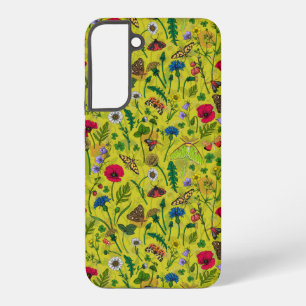 Wilde bloemen en motten op groen samsung galaxy hoesje