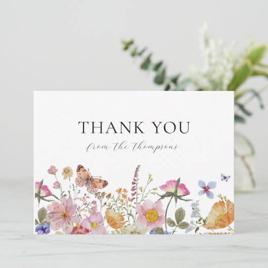 Wilde Bloemen en Vlinders Danken met Overvloed Bedankkaart (Staand voorkant)
