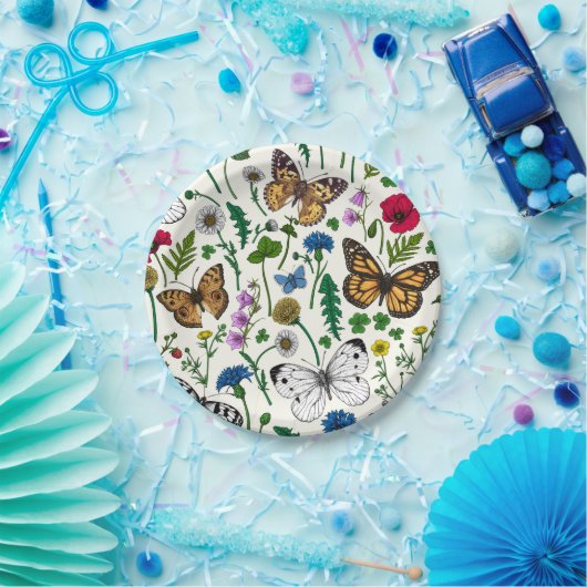Wilde bloemen en vlinders op wit papieren bordje (Feest)