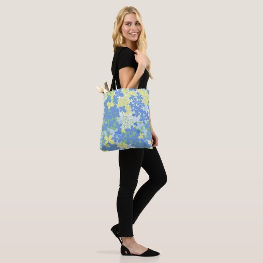 Wilde bloemen Florence Tote Bag (Op model)