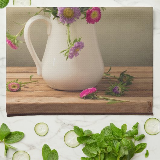 Wilde Bloemen in een Vaas Keuken Schotel Handdoek (Gevouwen)