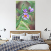 Wilde bloemen in het Paarse Canvas Afdruk (Insitu (Slaapkamer))