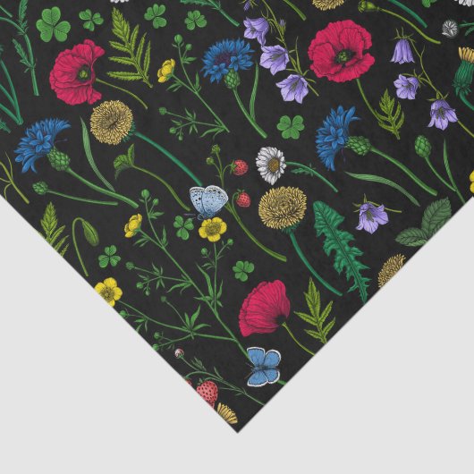 Wilde bloemen op zwart tissuepapier (Detail)