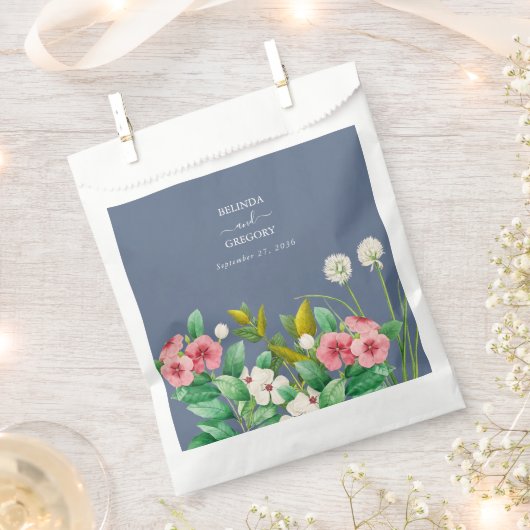Wilde bloemen Periwinkle Dusty Blue Wedding Bedankzakje (Geknipt)