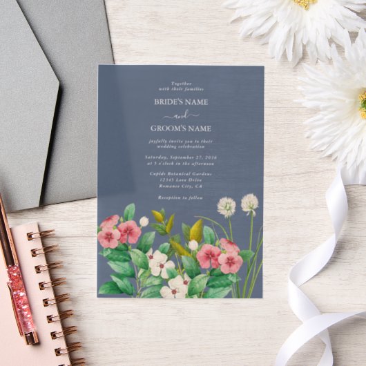 Wilde bloemen Periwinkle Dusty Blue Wedding Vellum Uitnodigingen (Huwelijk)