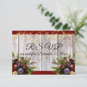 Wilde bloemen, rood lint en lichten RSVP kaartje (Staand voorkant)