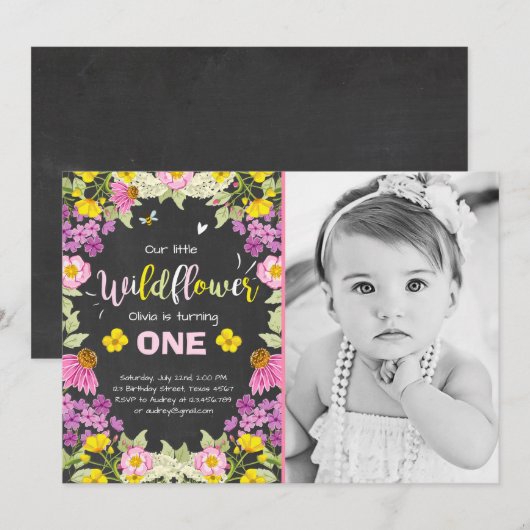 Wilde bloemenverjaardagsuitnodiging Floral Girl ro Kaart (Voorkant / Achterkant)