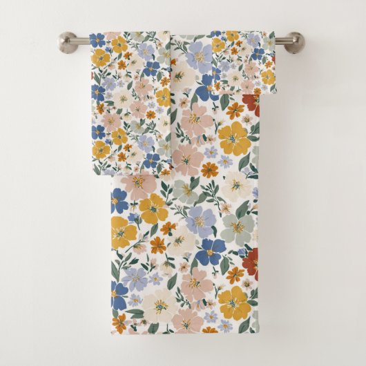 Wilde Bloemenweide Boho Patroon Bad Handdoek (Insitu)