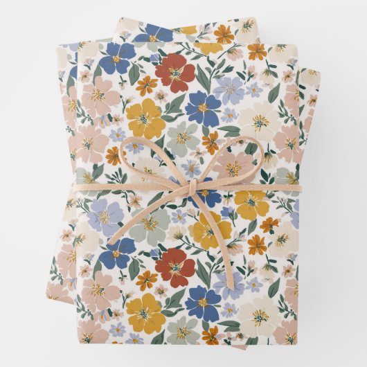 Wilde Bloemenweide Boho Patroon Inpakpapier Vel (In situ)