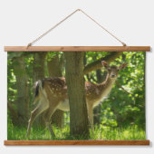 Wilde braaklaag in bossen tussen bomen hangend wandkleed (Voorkant)