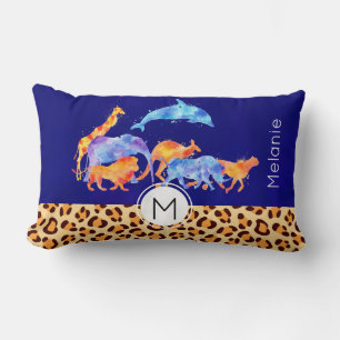 Wilde dieren met een luipaard printrandmonogram kussen