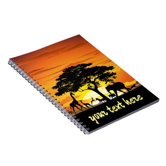 Wilde dieren op de Afrikaanse Savanna Sunset Notitieboek (Rechterzijde)