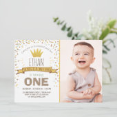 Wilde dingen verjaardag uitnodiging Jongen rustiek (Staand voorkant)