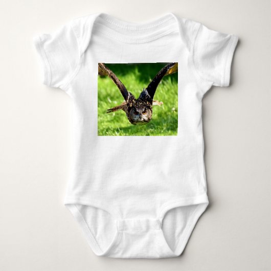 Wilde Eagle Owl in volle vlucht Romper (Voorkant)
