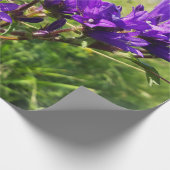 Wilde elegante paarse bloem cadeaupapier (Hoek)
