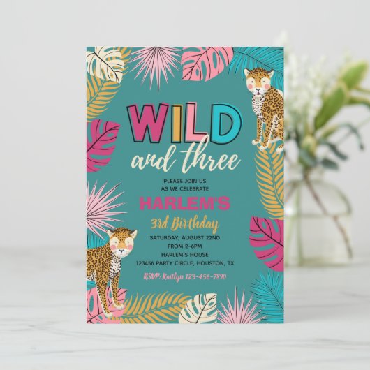 Wilde en Drie Uitnodiging | Cheetah Invitation (Staand voorkant)