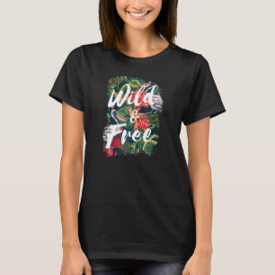 Wilde en vrije noodlijdende pelikaanvogel MCM T-shirt