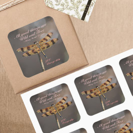 Wilde en Vrije Quote Golden Dragonfly Vierkante Sticker