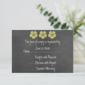 Wilde gele rozen Chalkboard RSVP-kaarten RSVP Kaartje (Staand voorkant)