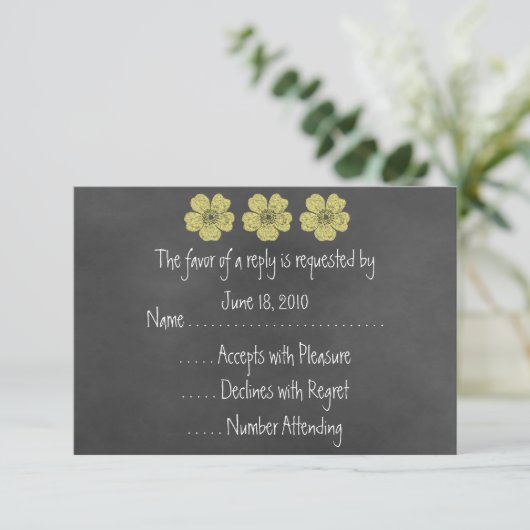 Wilde gele rozen Chalkboard RSVP-kaarten RSVP Kaartje (Staand voorkant)