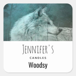 Wilde Grijze Wolf in een Donker Bos Kaars Bedrijf Vierkante Sticker