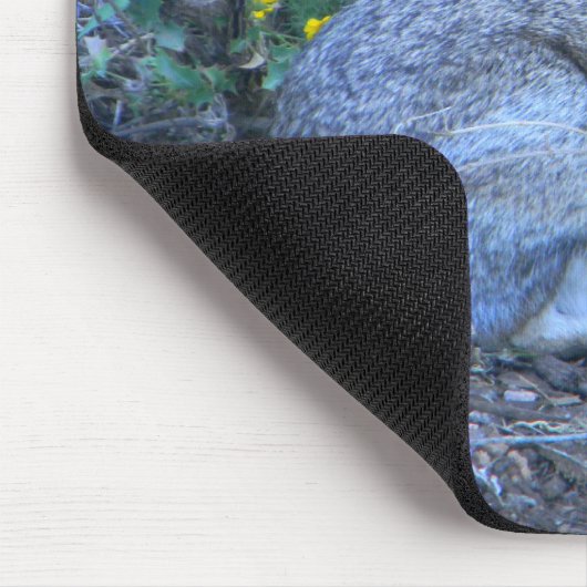 Wilde konijn in gele bloemen muismat (Hoek)