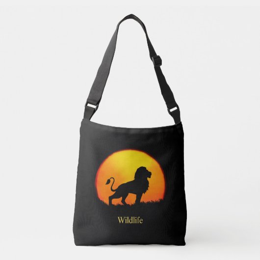 Wilde leeuw en zonsopgang op het oerwoud crossbody tas (Voorkant)