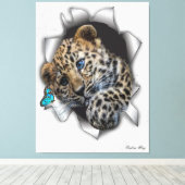 Wilde luipaarden op een vlinder canvas afdruk (Insitu (Houten vloer))