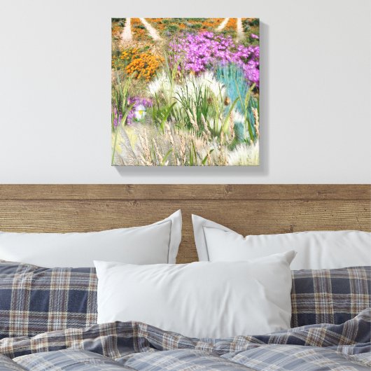 Wilde milieuvriendelijke grassen en lentbloemen canvas afdruk (Insitu (Slaapkamer))