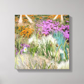 Wilde milieuvriendelijke grassen en lentbloemen canvas afdruk (Voorkant)