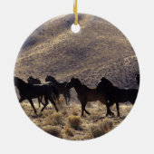 Wilde Mustang-paarden in de woestijn 1 Keramisch Ornament (Achterkant)
