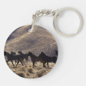 Wilde Mustang-paarden in de woestijn 1 Sleutelhanger (Achterkant)