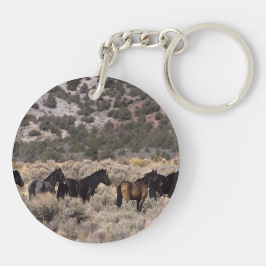 Wilde Mustang-paarden in de woestijn 2 Sleutelhanger (Achterkant)