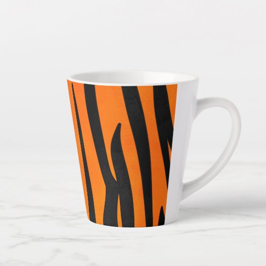 Wilde Oranje zwarte tijgerstripes — Dierafdrukken Latte Mok (Rechts)