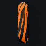 Wilde Oranje zwarte tijgerstripes — Dierafdrukken Persoonlijk Skateboard<br><div class="desc">Dit modieuze en trendy patroon is perfect voor de stijlvolle fashionista. Het is voorzien van een klassieke afdruk van zwarte en heldere oranje tijgerstrepen met een moderne draai. Het is cool, leuk en speels! ***BELANGRIJKE NOTA VAN HET ONTWERP: Voor om het even welk verzoek van het douaneontwerp zoals passende productverzoeken,...</div>