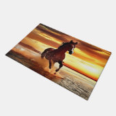 Wilde Paard galoppeert door Surf Deurmat (Schuin)
