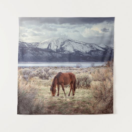 Wilde paard: Nevada winterlandschap. Wandkleed (Voorkant)