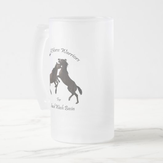 Wilde paarden en zand wasbekken matglas bierpul (Voorkant links)