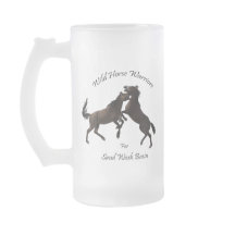 Wilde paarden en zand wasbekken